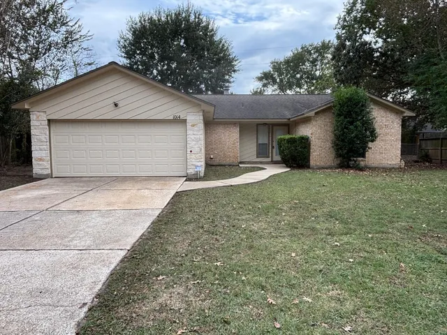 $1,850 | 1014 Stoneleigh Court, Tomball, TX 77375