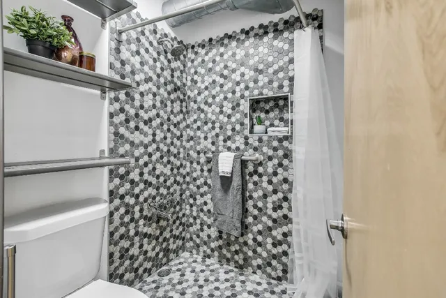 $180,000 | 2124 Burton Drive, Unit 164, Austin, TX 78741