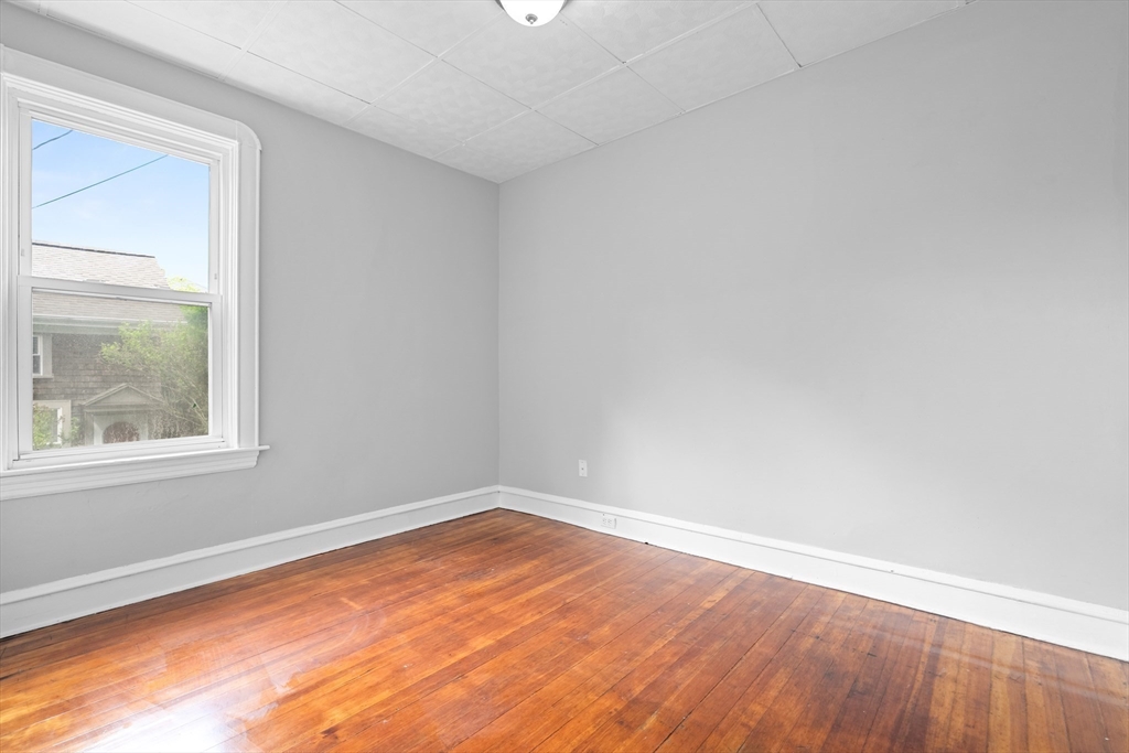 570 William Street Fall River, MA 02721 - Photo 15 of 42 Gallery Image 15
