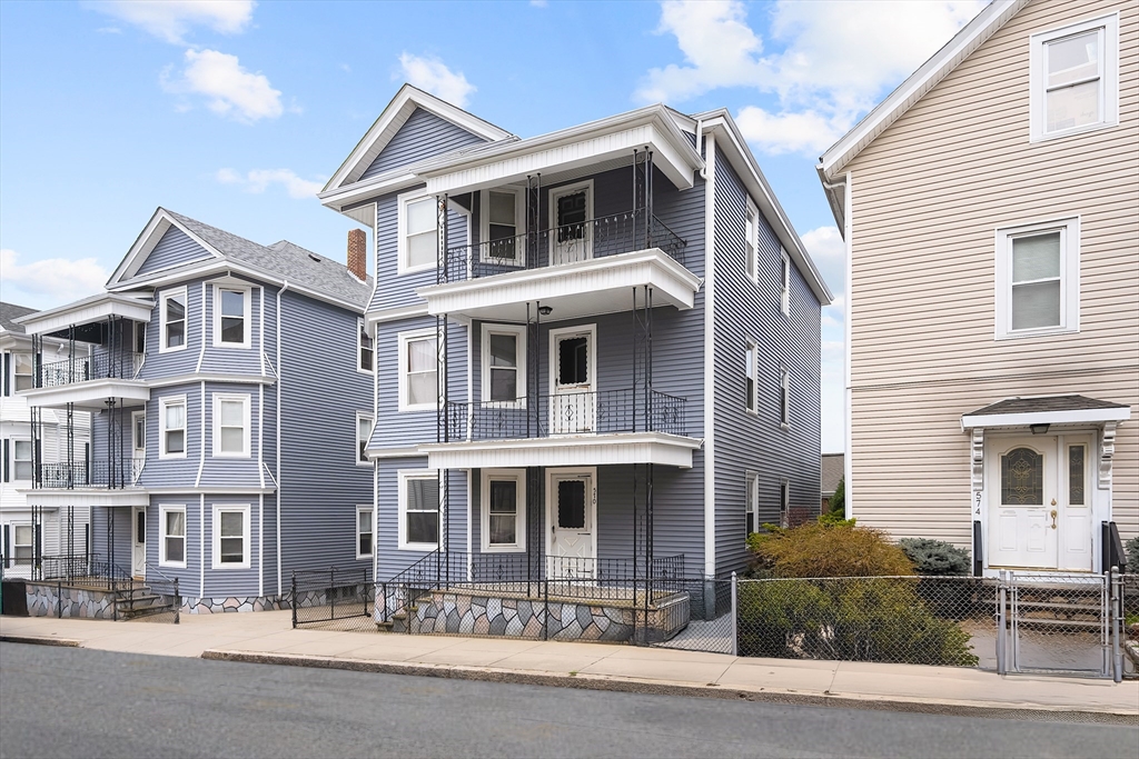 570 William Street Fall River, MA 02721 - Photo 3 of 42 Gallery Image 3