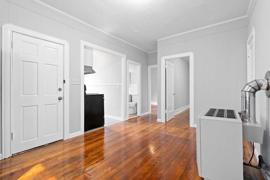 570 William Street Fall River, MA 02721 - Photo 7 of 42 Gallery Image 7