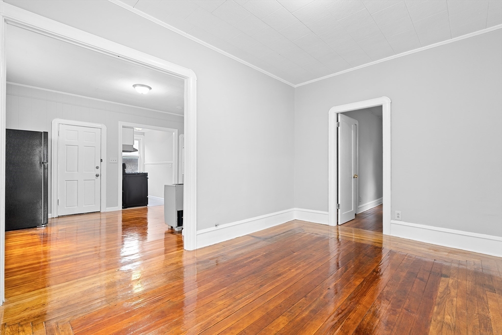 570 William Street Fall River, MA 02721 - Photo 9 of 42 Gallery Image 9
