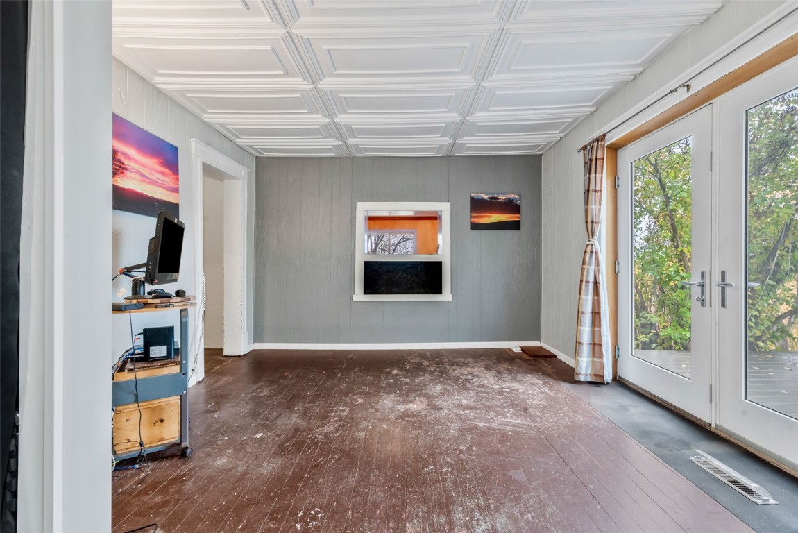 250 South Spruce Street Hayden, CO 81639 - Photo 10 of 46 wooden floor in an empty room with a window