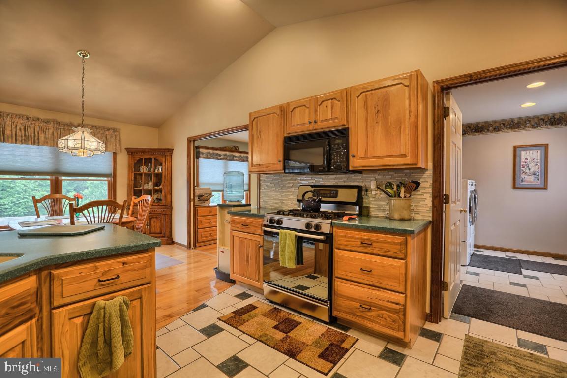 823 Power Road Manheim, PA 17545 - Photo 17 of 66