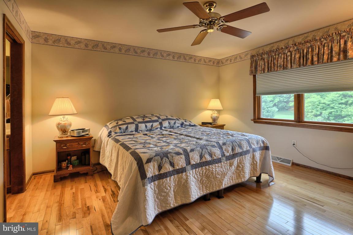823 Power Road Manheim, PA 17545 - Photo 4 of 66