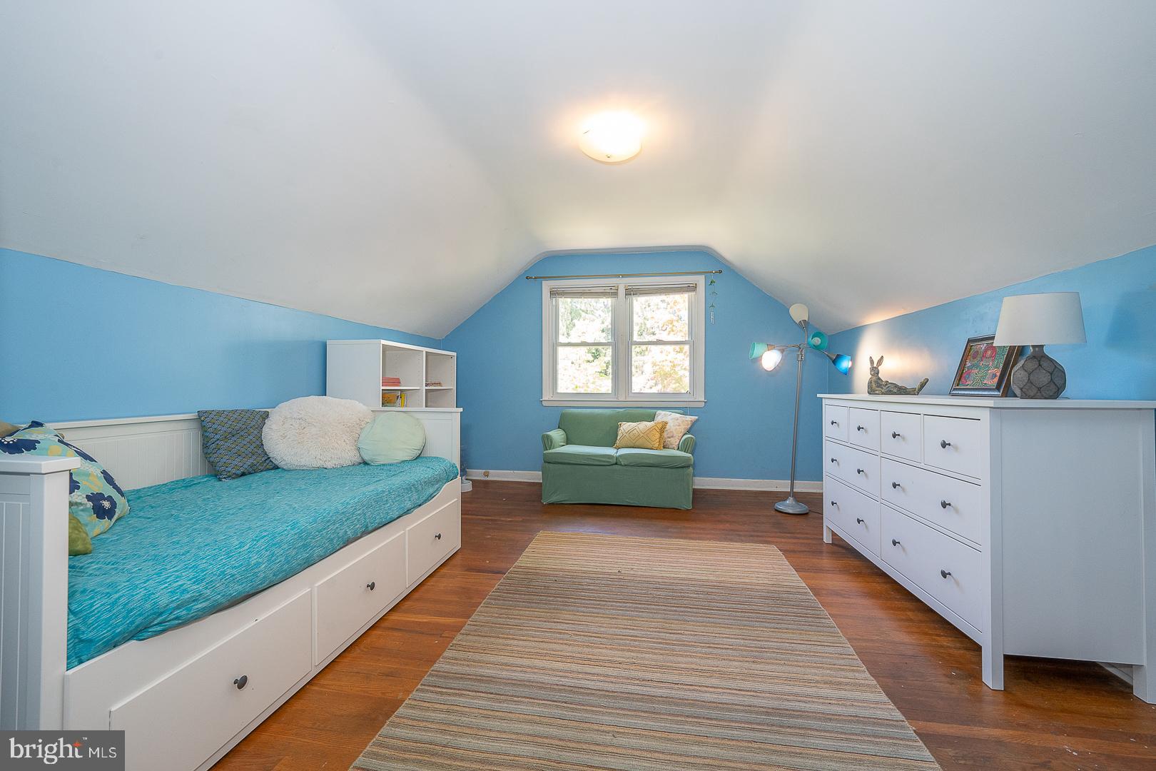 306 Prichard Lane Wallingford, PA 19086 - Photo 19 of 29 Second Bedroom