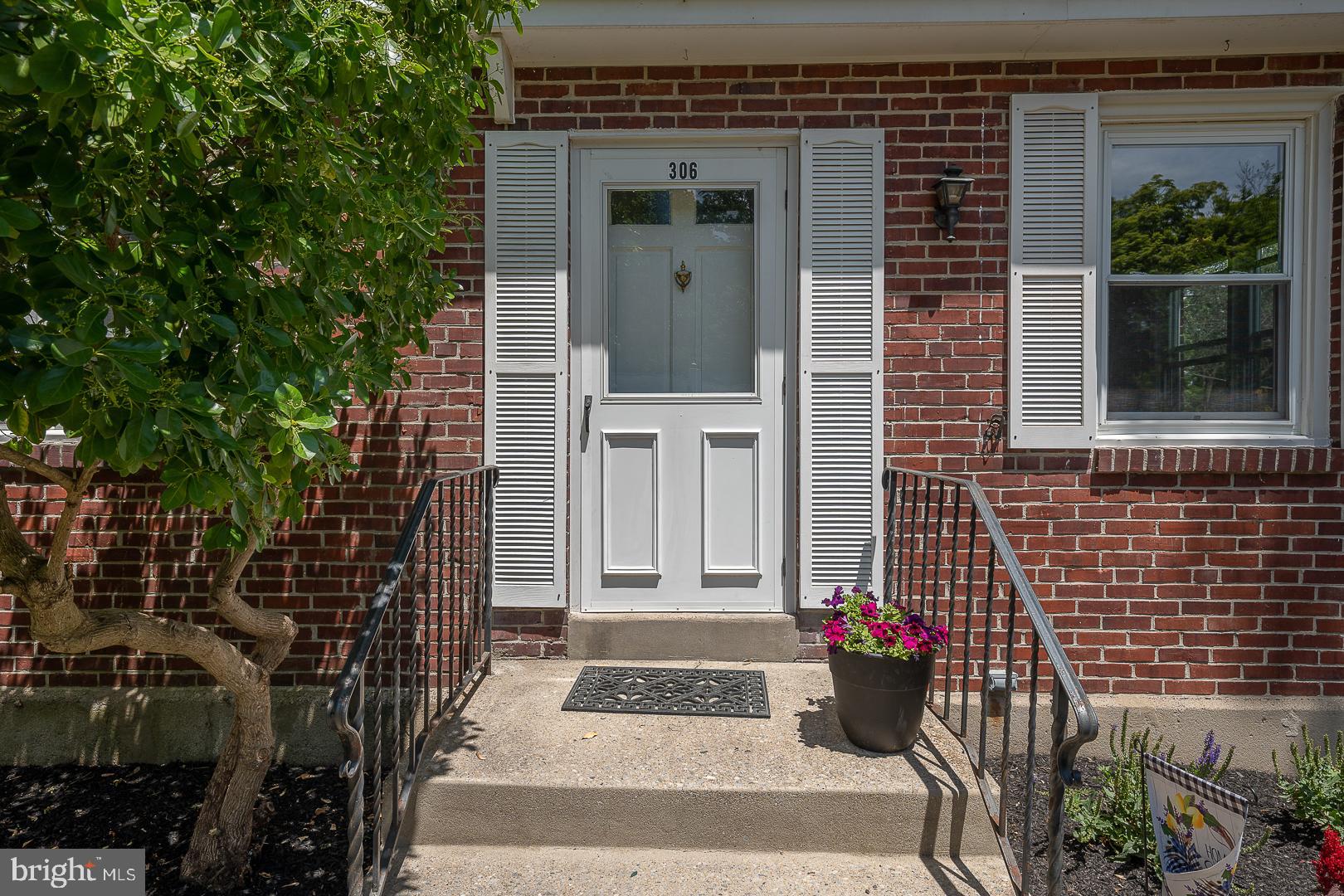 306 Prichard Lane Wallingford, PA 19086 - Photo 2 of 29 Welcome to 306 Prichard Lane