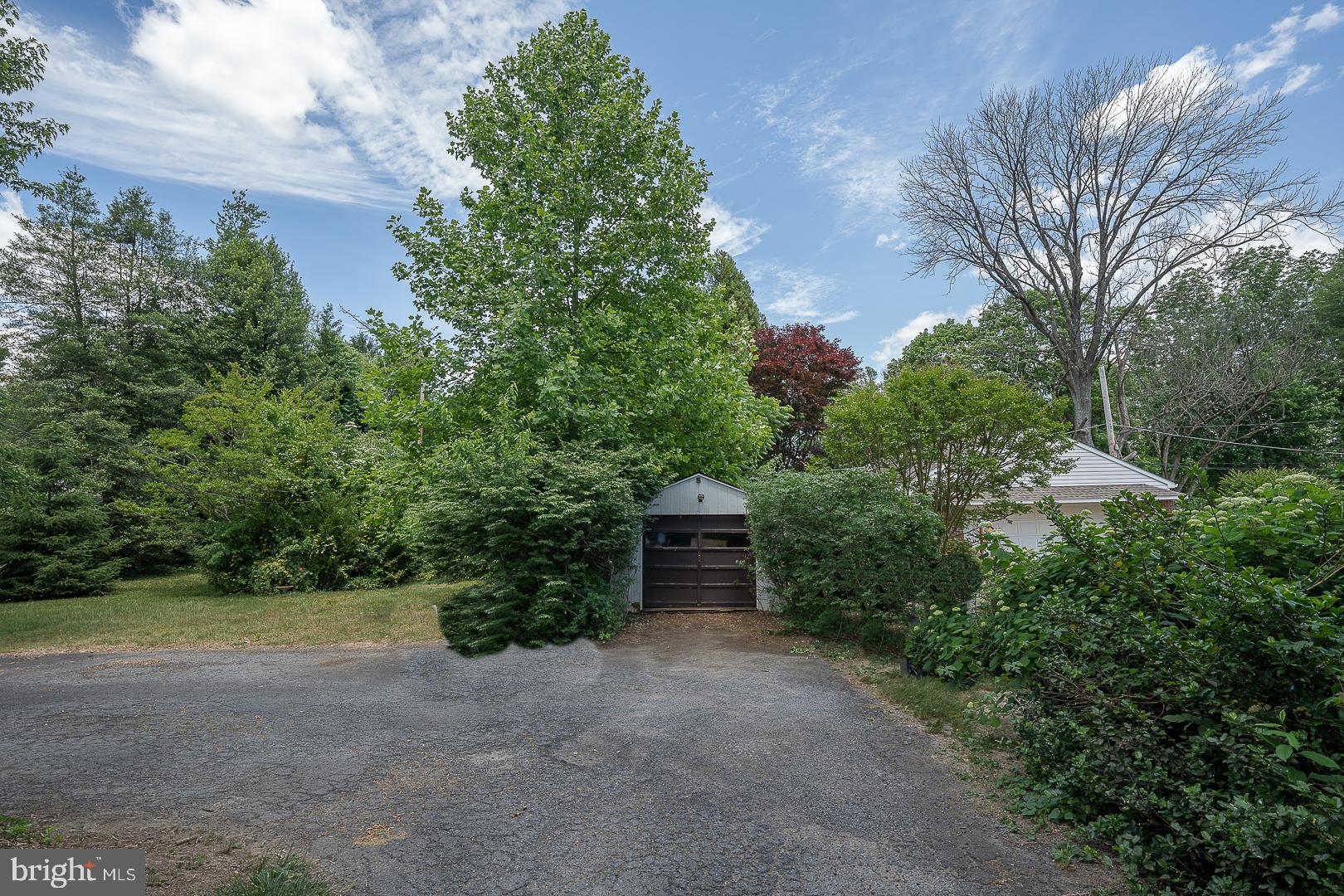 306 Prichard Lane Wallingford, PA 19086 - Photo 27 of 29 Separate Garage/ Storage Shed