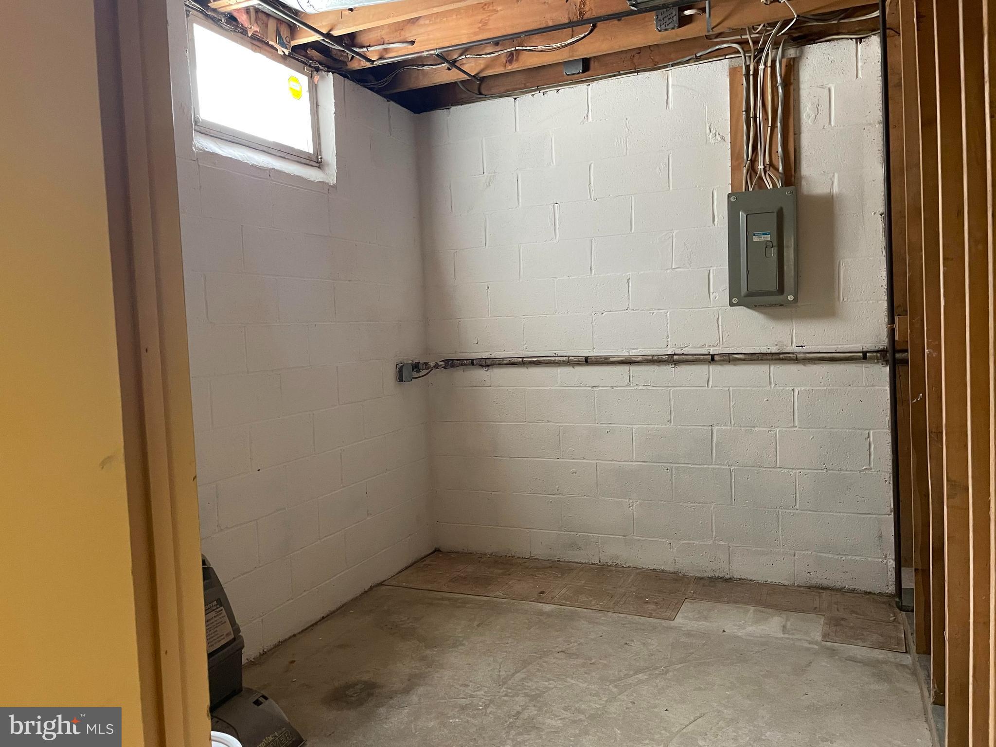 882 Whitehall Road Newfield, NJ 08344 - Photo 50 of 66 Basement Room