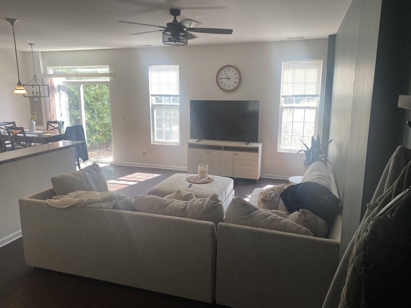 4916 Montauk Drive Plainfield, IL 60586 - Photo 3 of 19