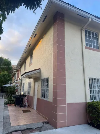 $2,300 | 6763 Northwest 182nd Street, Unit 102, Hialeah, FL 33015