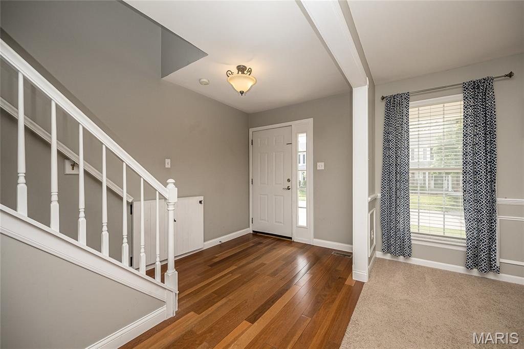 1566 Buckhurst Court Ballwin, MO 63021 - Photo 8 of 53
