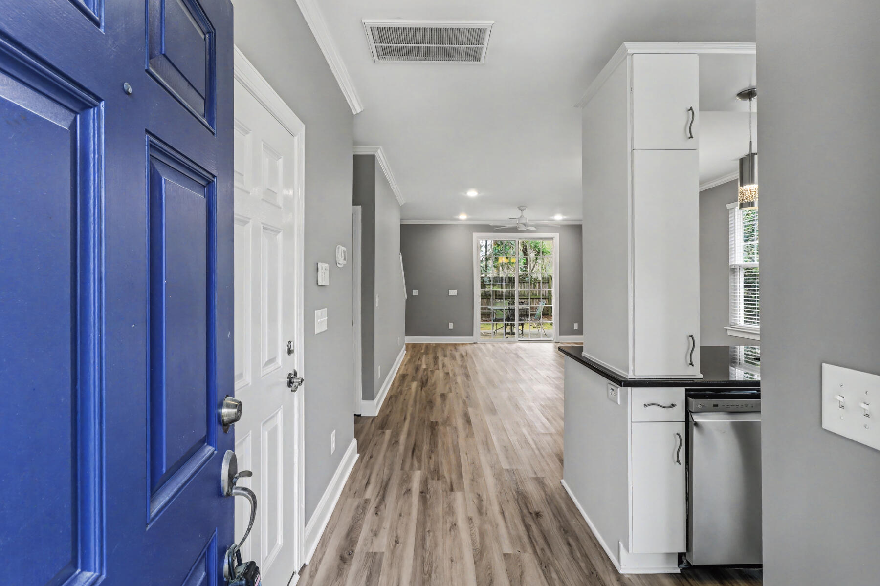 2101 Tibbett Court Charleston, SC 29414 - Photo 4 of 25 8