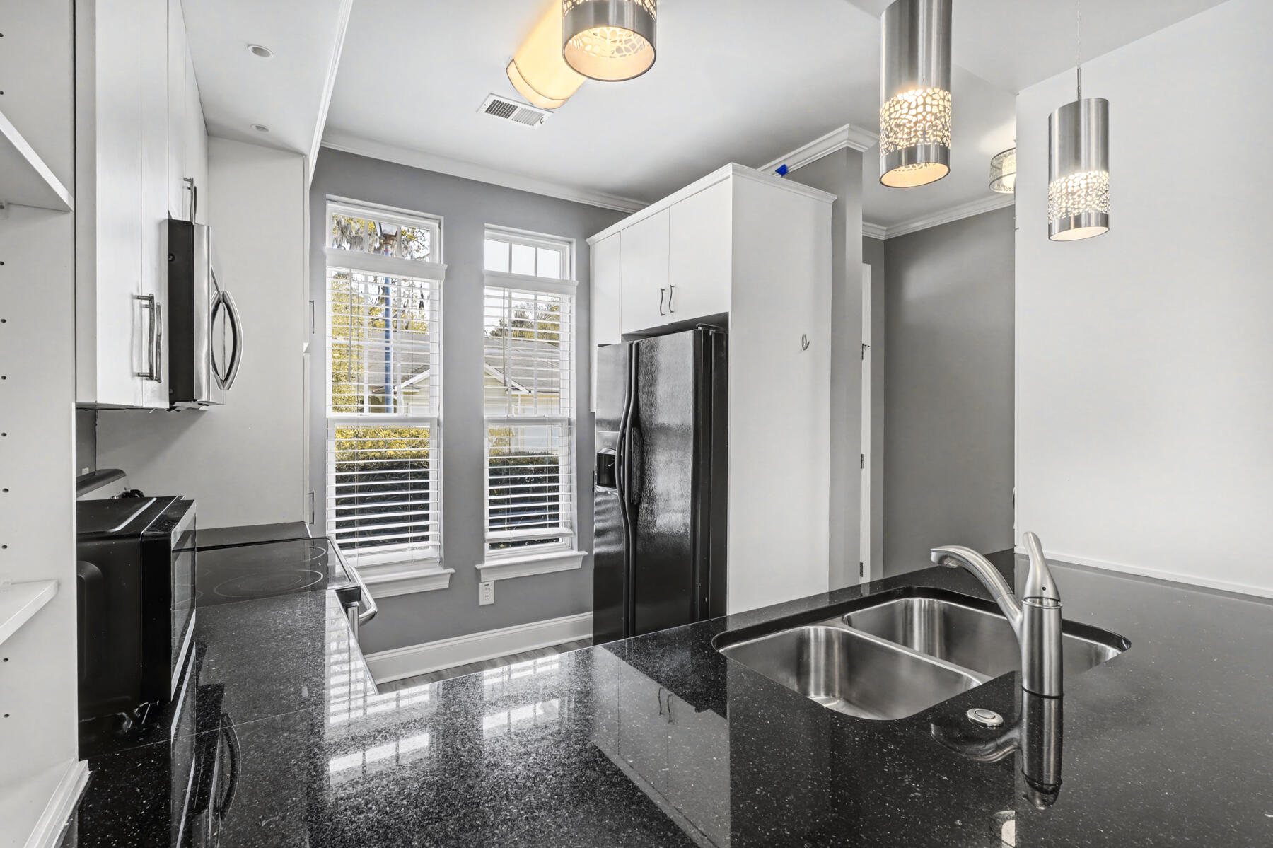 2101 Tibbett Court Charleston, SC 29414 - Photo 7 of 25 25
