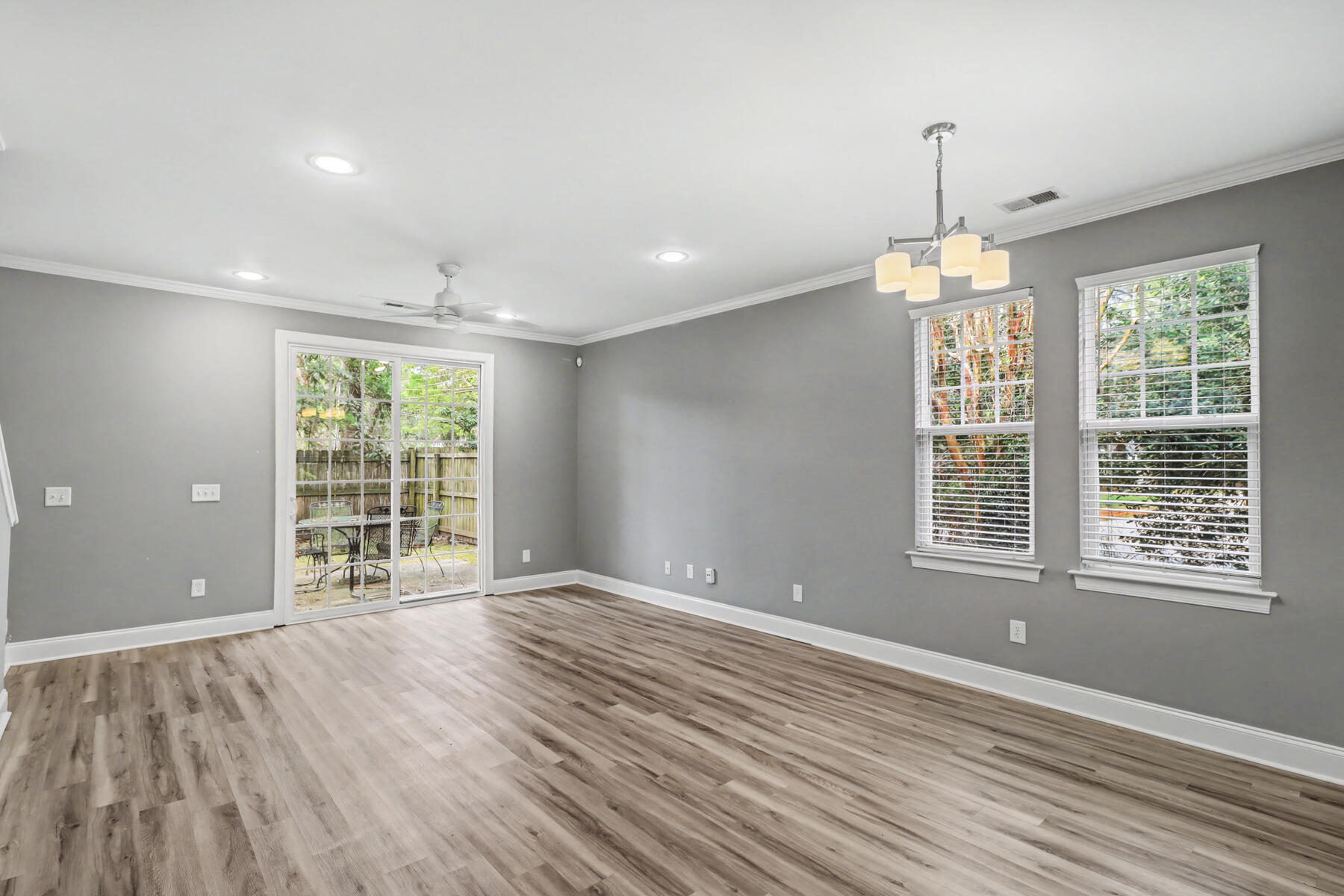 2101 Tibbett Court Charleston, SC 29414 - Photo 10 of 25 22