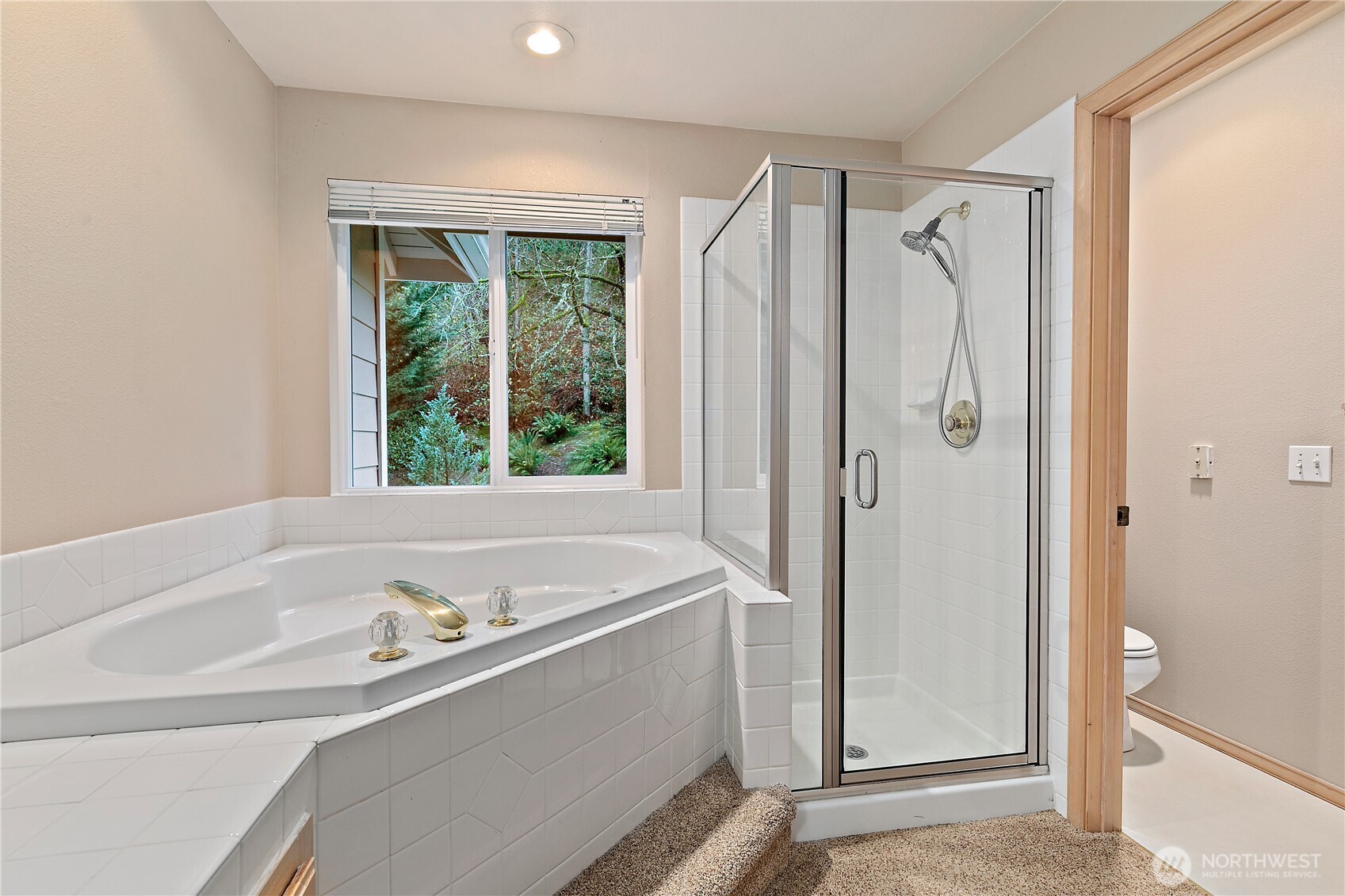 10311 Northeast 156th Place Bothell, WA 98011 - Photo 18 of 34