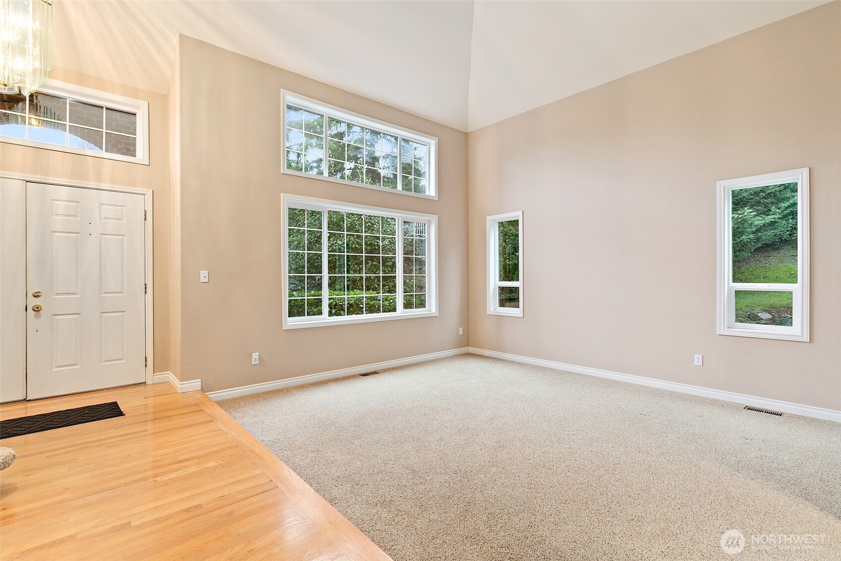 10311 Northeast 156th Place Bothell, WA 98011 - Photo 5 of 34