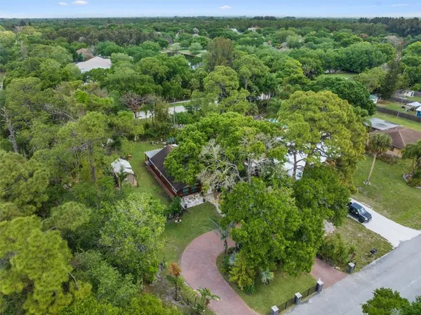 $389,000 | 3496 3rd Place, Vero Beach, FL 32968