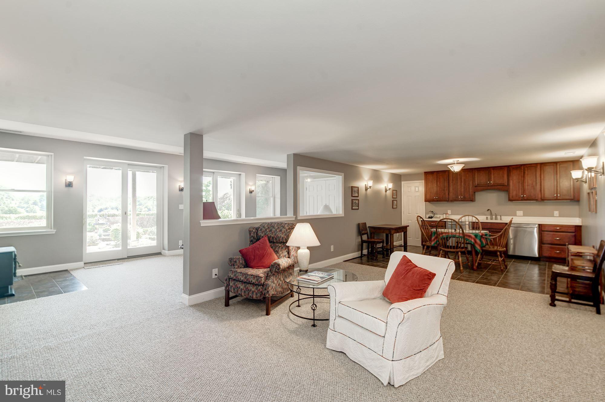 5881 Keyser Road Hume, VA 22639 - Photo 22 of 30 In-Law suite