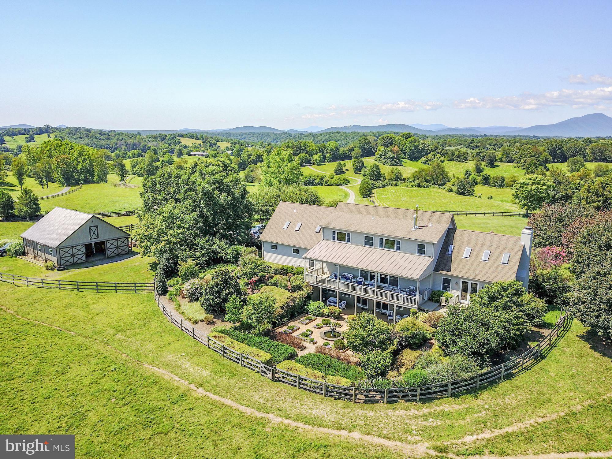 5881 Keyser Road Hume, VA 22639 - Photo 29 of 30 Exterior (Rear)