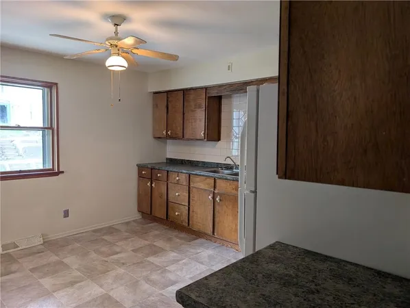 $1,000 | 623 Conrad Avenue, Charleroi, PA 15022