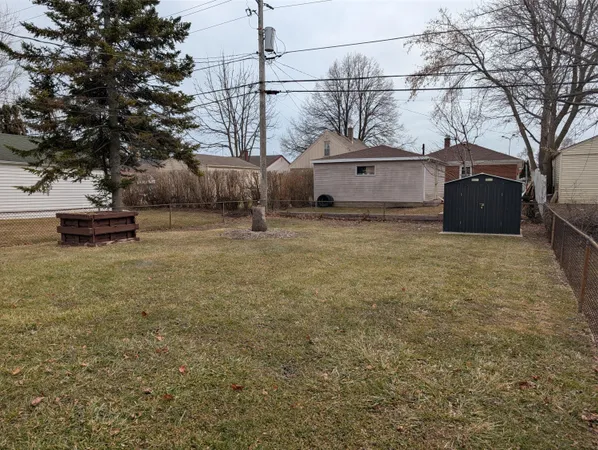 $1,800 | 2825 Dwight Street, Racine, WI 53403