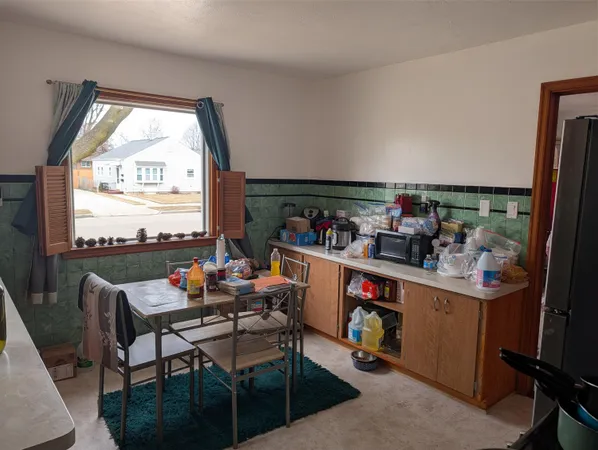 $1,800 | 2825 Dwight Street, Racine, WI 53403