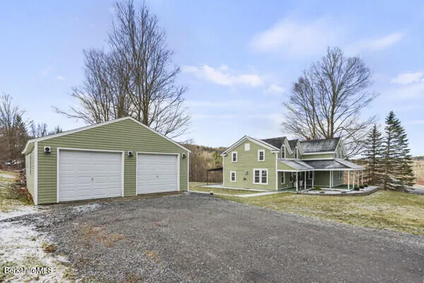$389,000 | 1108 Highway 295, East Chatham, NY 12060