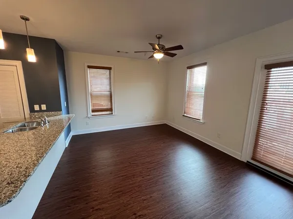 $1,500 | 15 11th Street, Unit C, Columbus, GA 31901