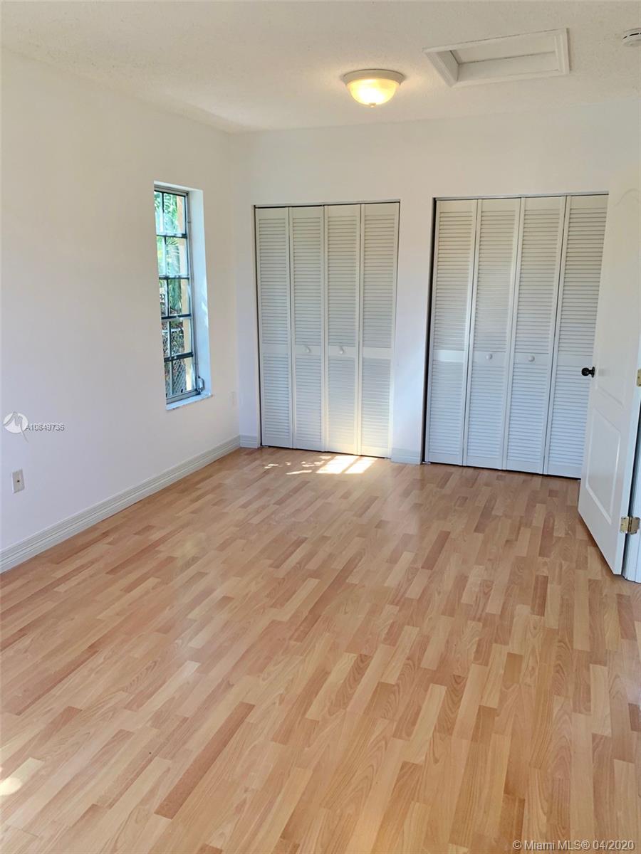 7515 Southwest 29th Street Miami, FL 33155 - Photo 11 of 23