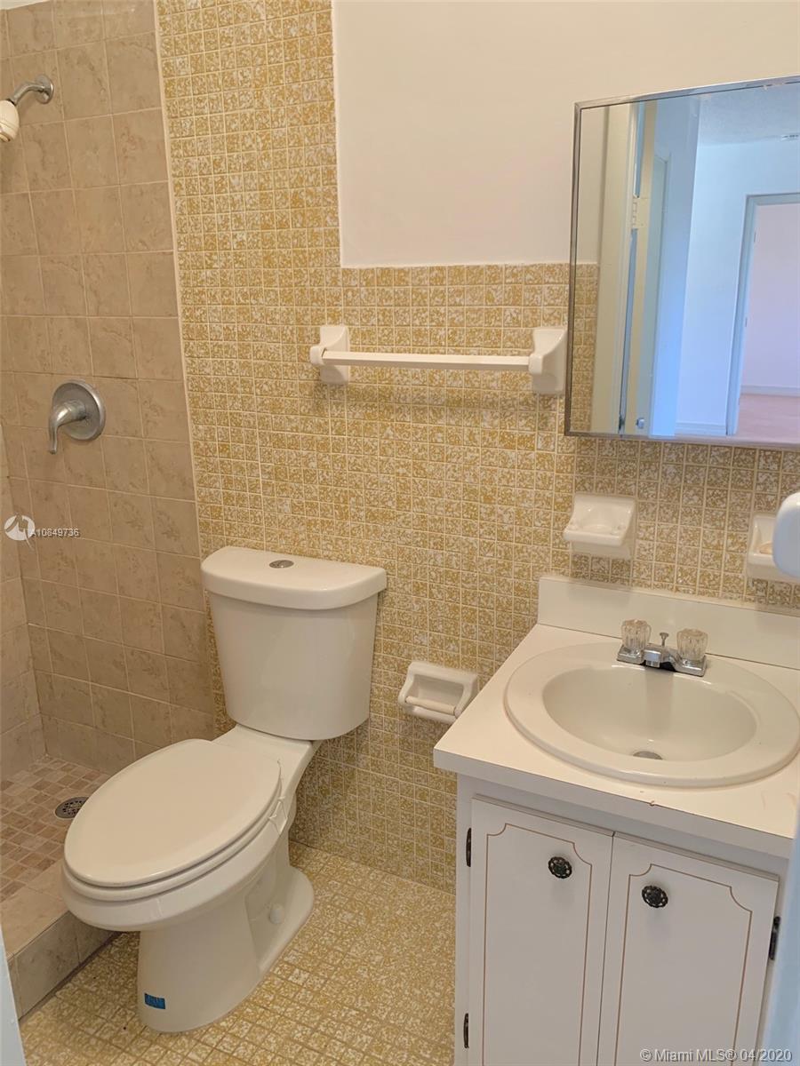 7515 Southwest 29th Street Miami, FL 33155 - Photo 13 of 23