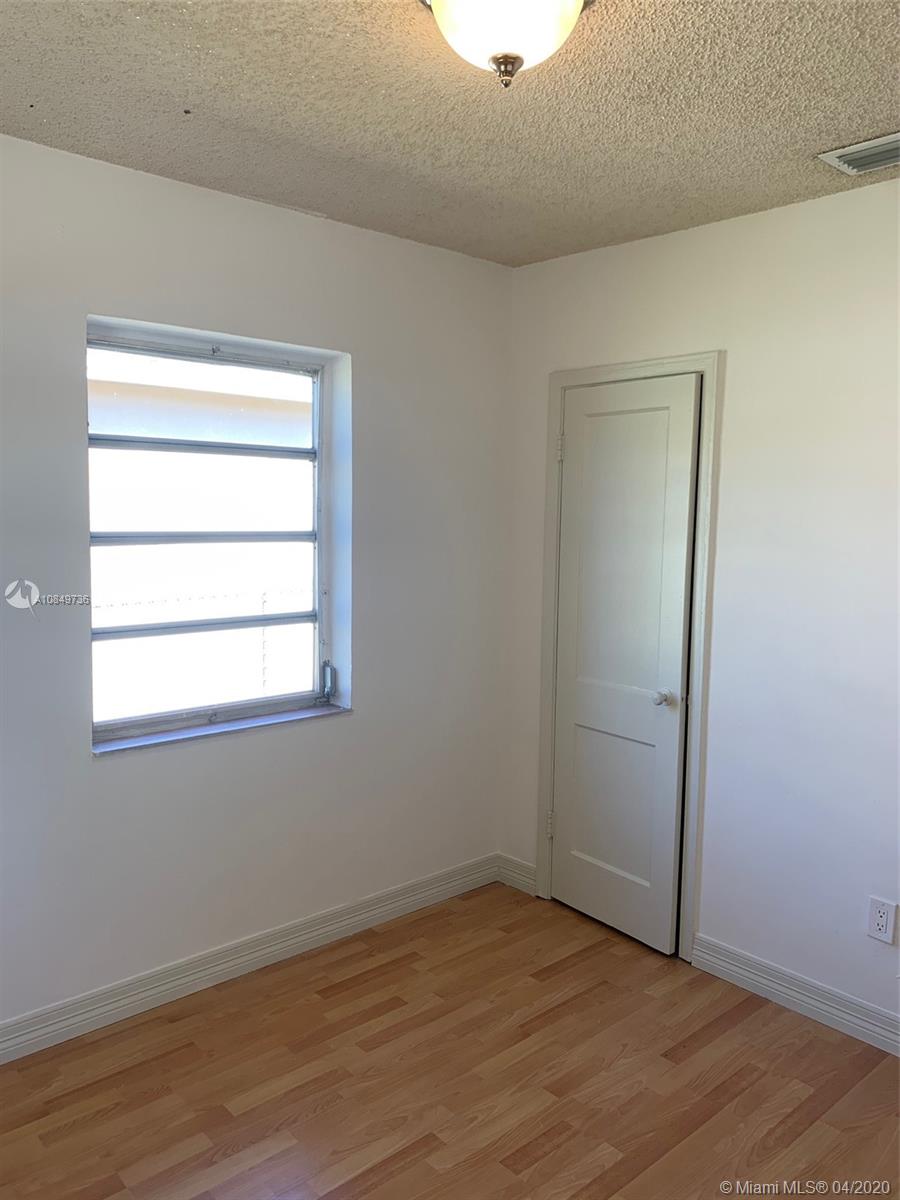 7515 Southwest 29th Street Miami, FL 33155 - Photo 19 of 23