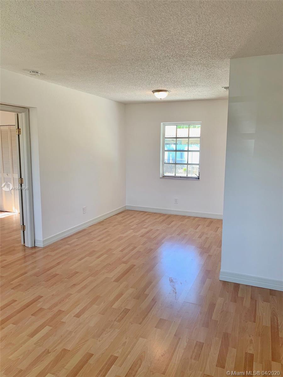7515 Southwest 29th Street Miami, FL 33155 - Photo 4 of 23