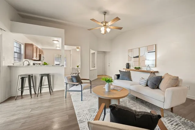 $294,500 | 408 Moss Hill Lane, Euless, TX 76039