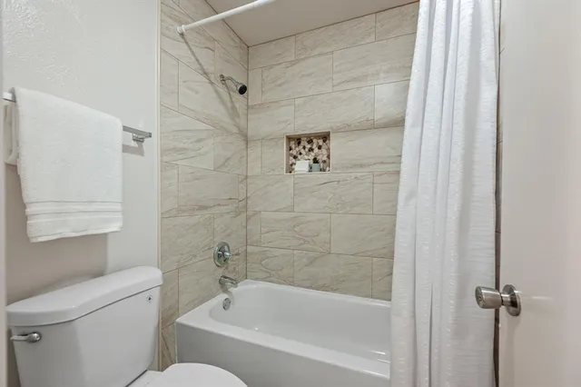 $294,500 | 408 Moss Hill Lane, Euless, TX 76039