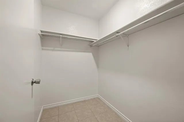 $294,500 | 408 Moss Hill Lane, Euless, TX 76039