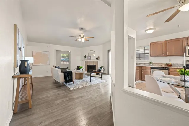 $294,500 | 408 Moss Hill Lane, Euless, TX 76039