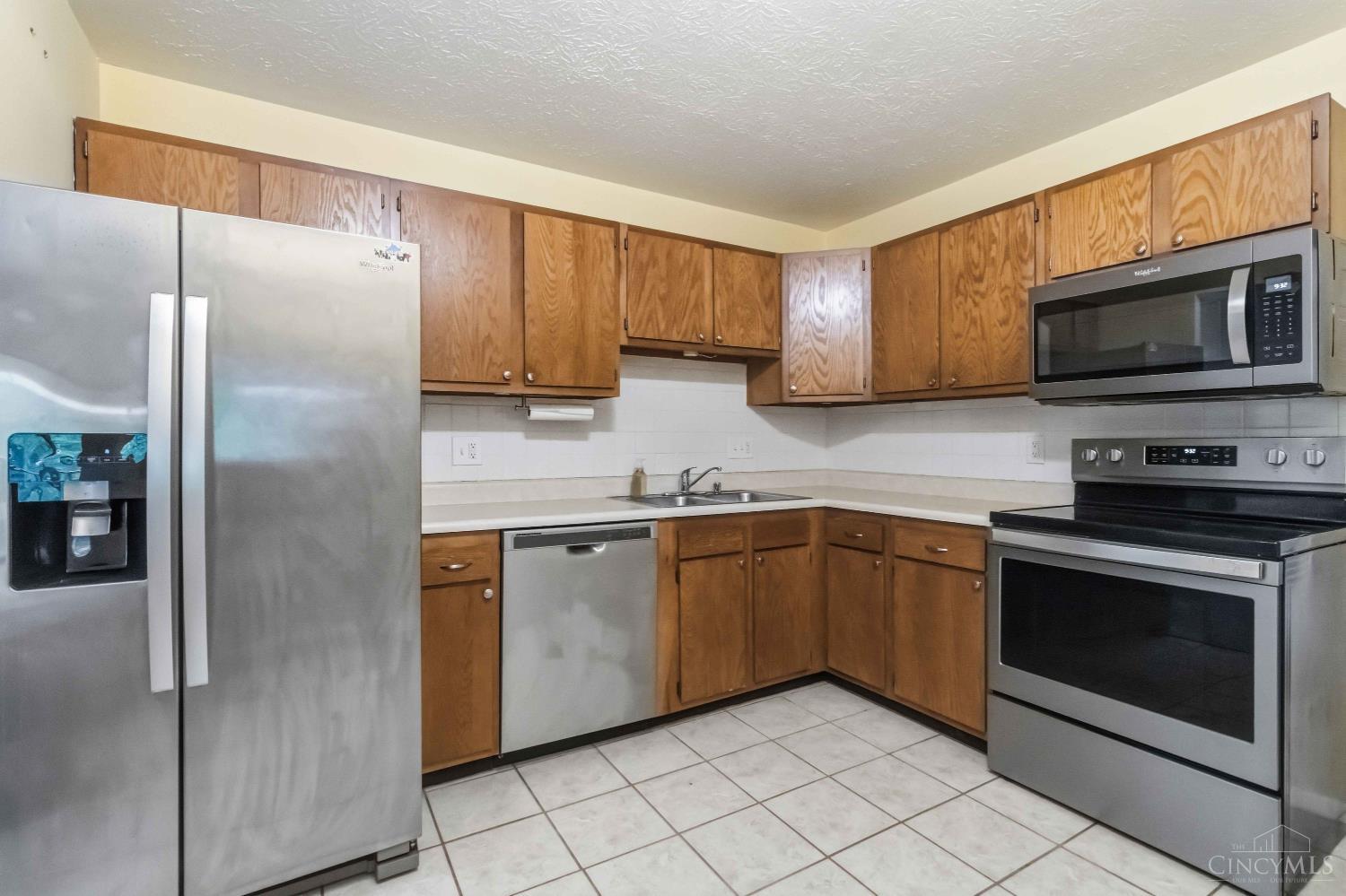 537 Davis Road, Unit 12 Cincinnati, OH 45255 - Photo 14 of 30