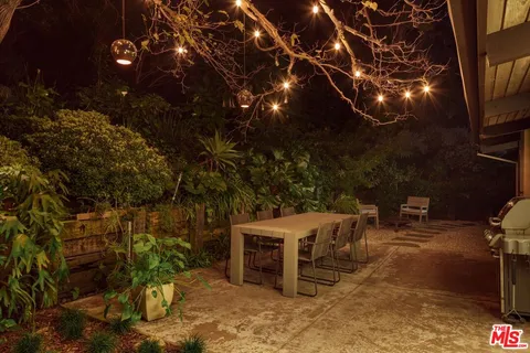 $2,748,888 | 1966 Lucile Avenue, Los Angeles, CA 90039