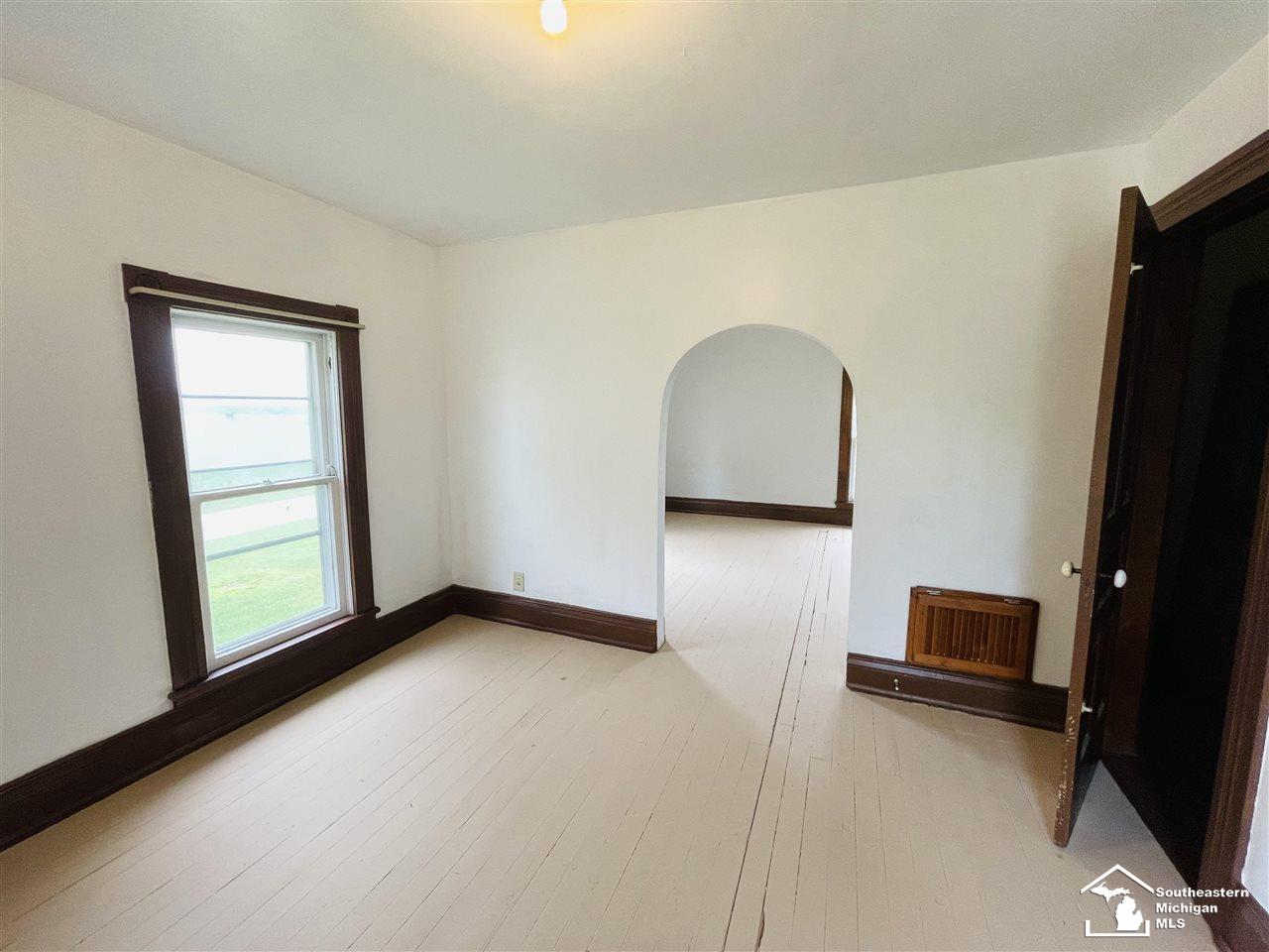 9742 Finzel Road Carleton, MI 48117 - Photo 5 of 14