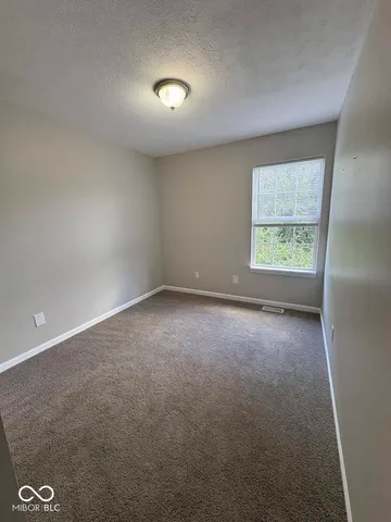 $280,000 | 144 Meadow Glen Drive, Avon, IN 46123