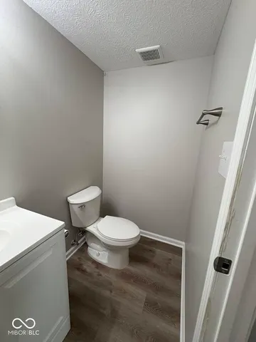 $280,000 | 144 Meadow Glen Drive, Avon, IN 46123