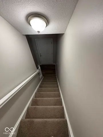 $280,000 | 144 Meadow Glen Drive, Avon, IN 46123