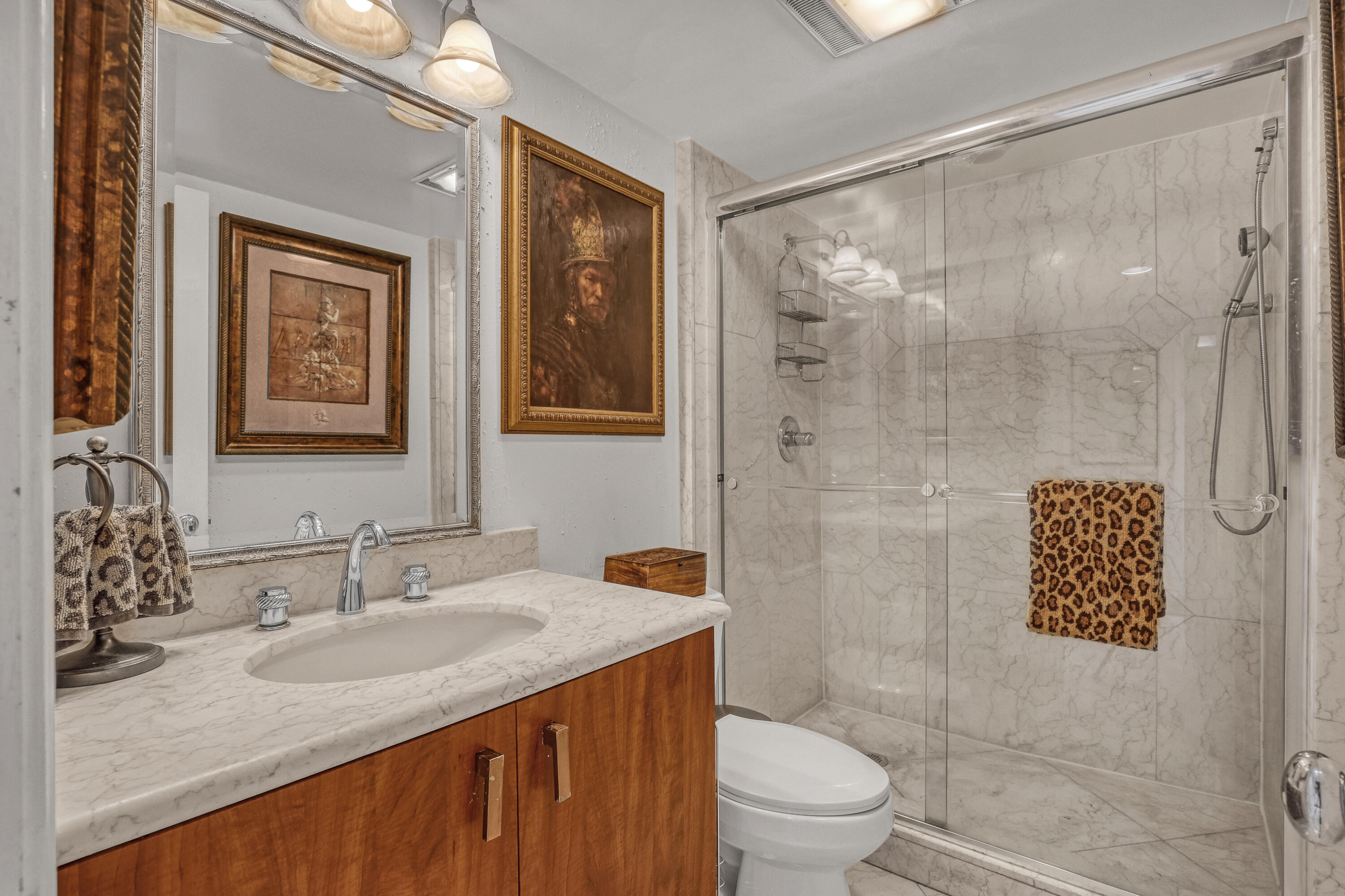 356 Golfview Road, Unit 403 North Palm Beach, FL 33408 - Photo 20 of 25 Guest Bath — Marble Shower