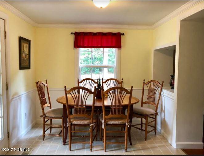 5230 Reedsford Road Clinton, NC 28328 - Photo 11 of 20 dining