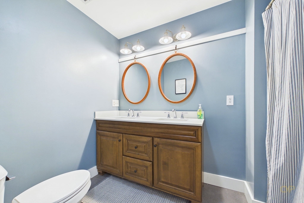 351 County Road Rochester, MA 02576 - Photo 25 of 37
