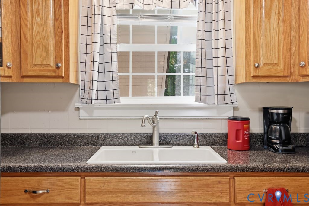 6410 Duncan Road Petersburg, VA 23803 - Photo 16 of 59