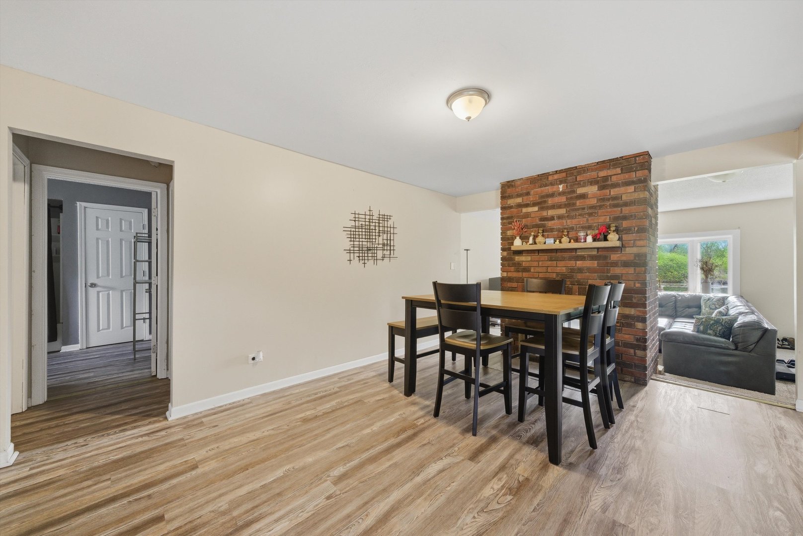 703 Rte 59 Ingleside, IL 60041 - Photo 3 of 26