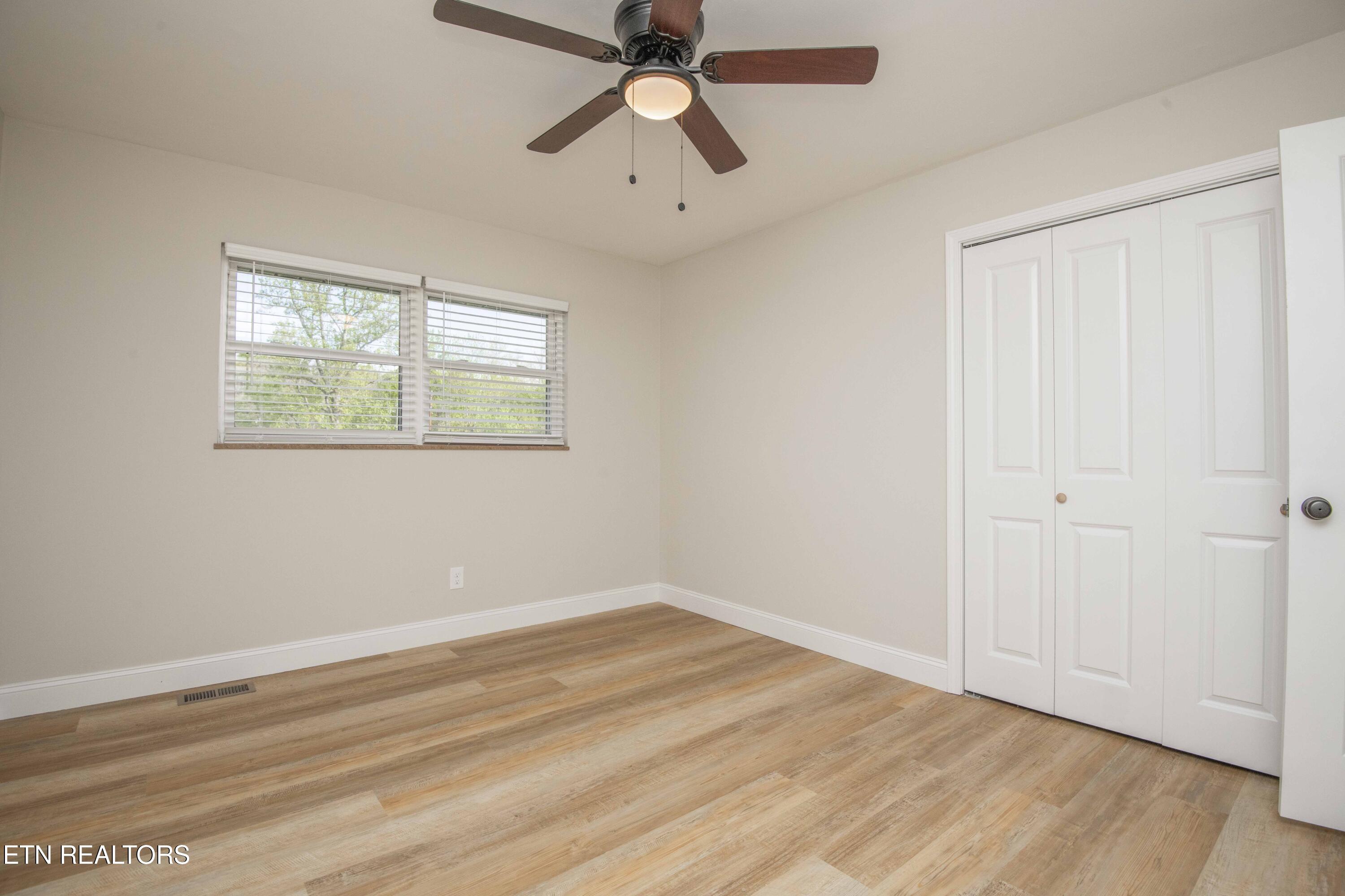 10732 Richland Road Mascot, TN 37806 - Photo 23 of 59 third bed_1