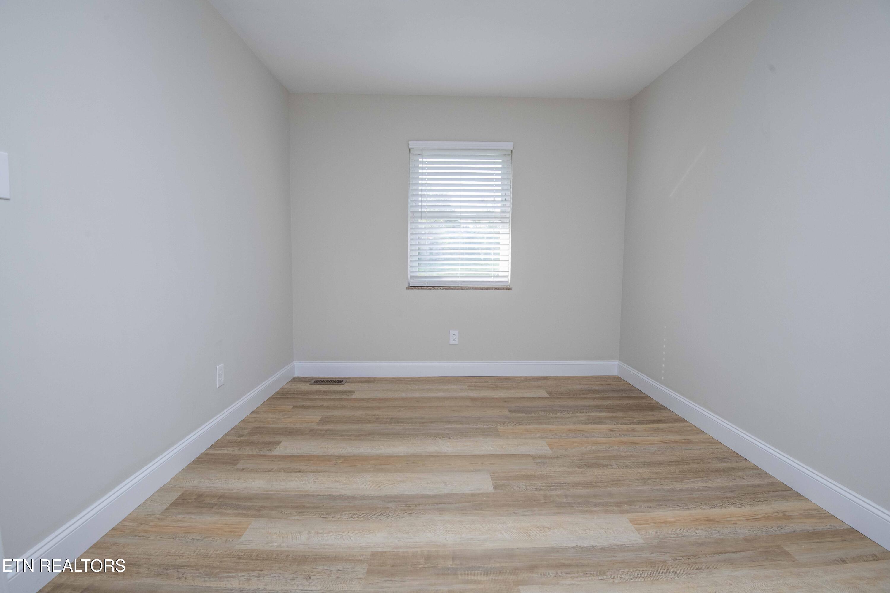 10732 Richland Road Mascot, TN 37806 - Photo 28 of 59 office 2_1